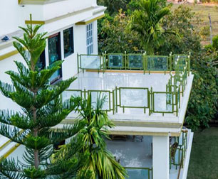hotels in gir
