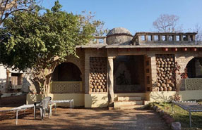 maneland jungle lodge 